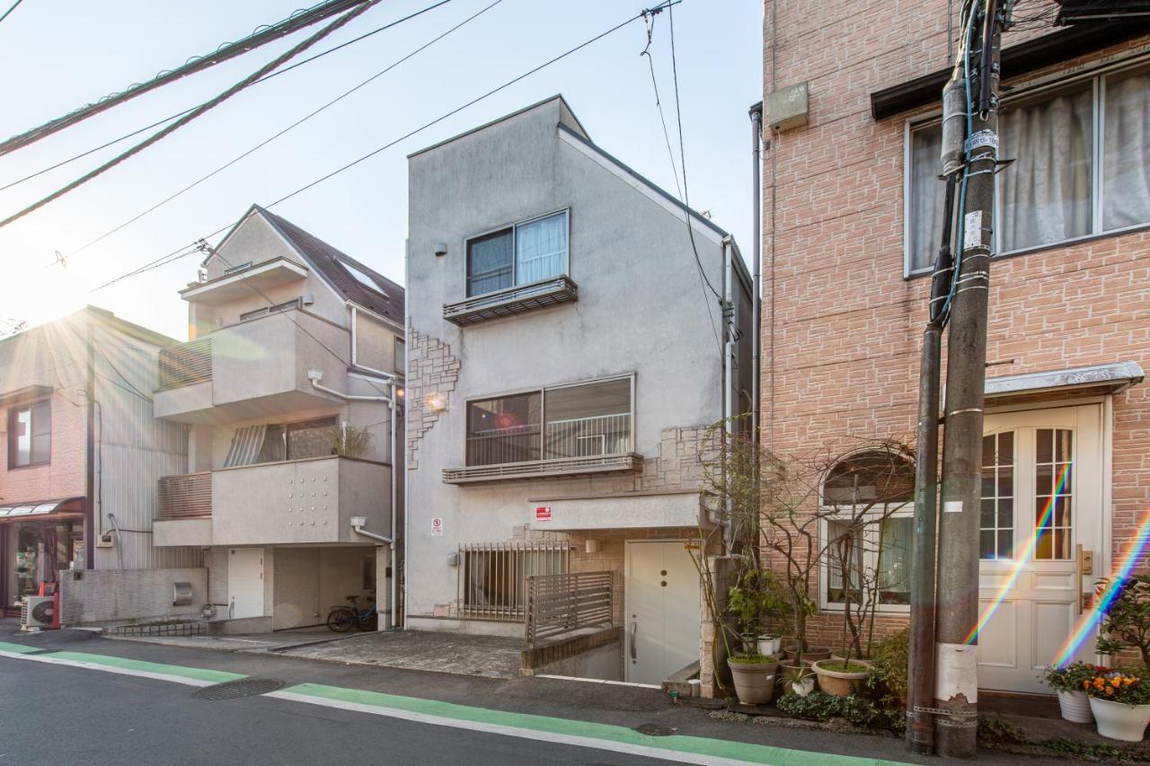 新宿6丁目戸建 Tokyo Esterno foto